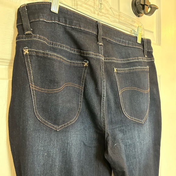 Lee Bootcut Jeans - Picture 13 of 16